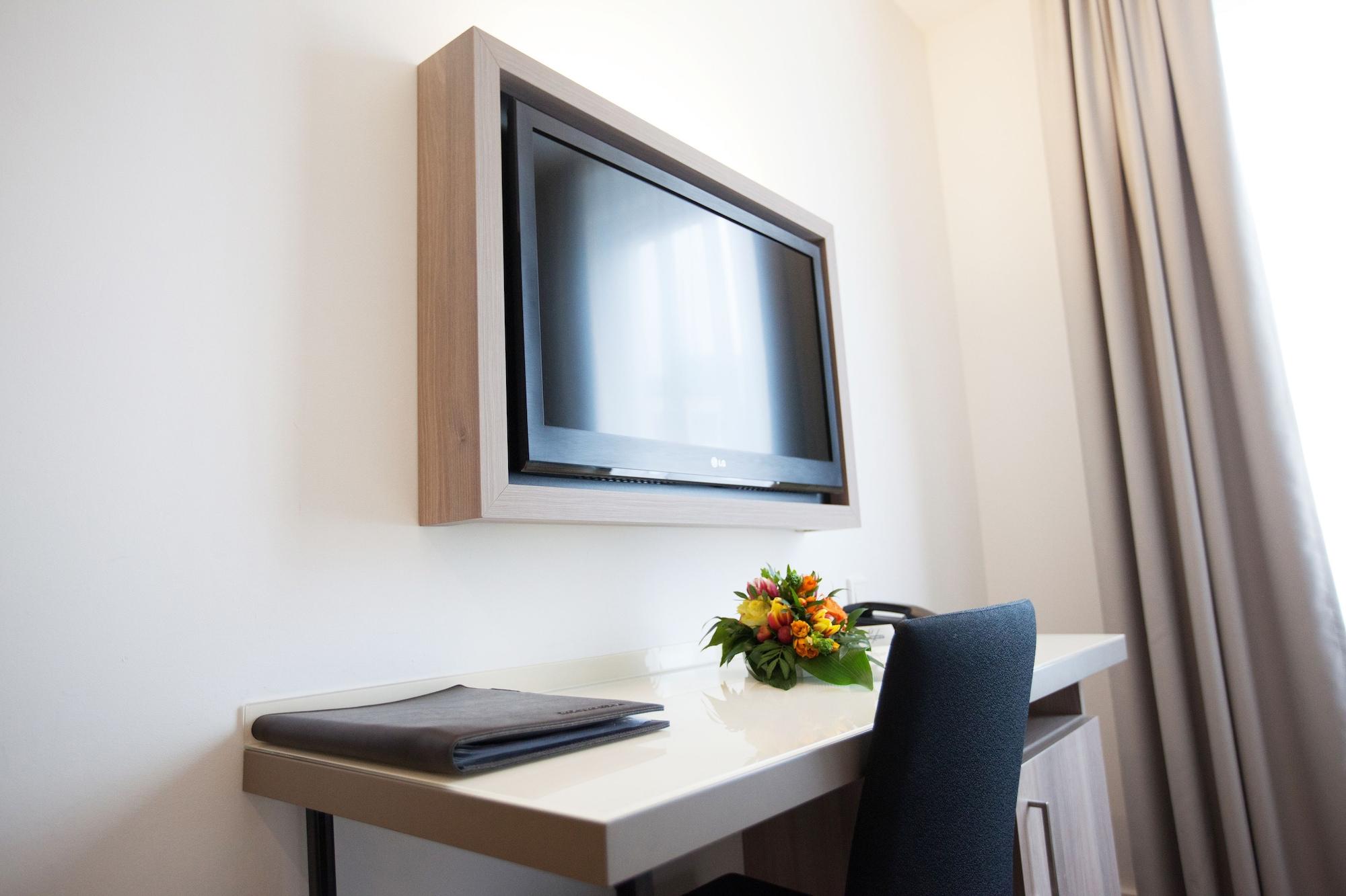 Manhattan Hotel Francfort-sur-le-Main Extérieur photo