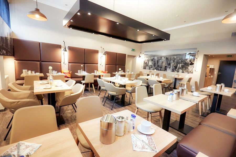 Manhattan Hotel Francfort-sur-le-Main Extérieur photo